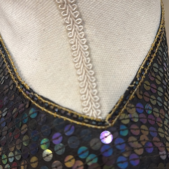 100% pure silk sequined blouses
Excellent condition - Picture 6 of 10